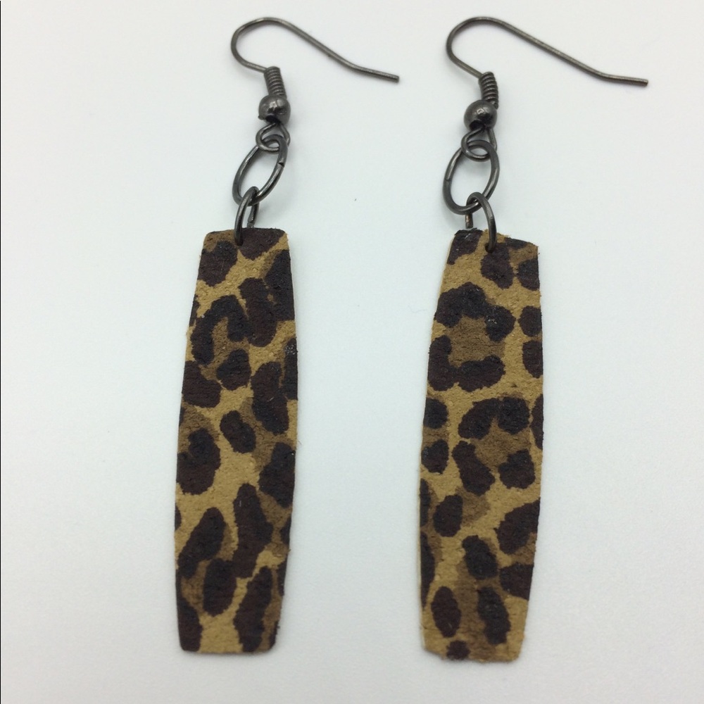 Leather earrings
